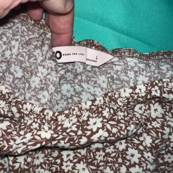 SO Brown Floral Women's Crop Top - Picture 5 of 5